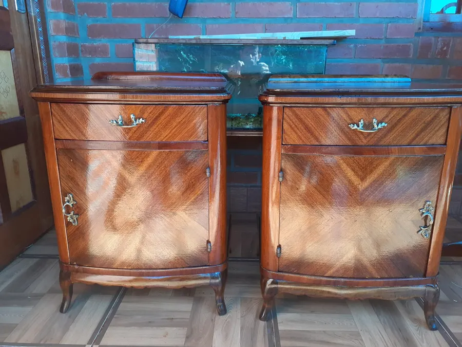 Detalle de terminación restaurada en madera