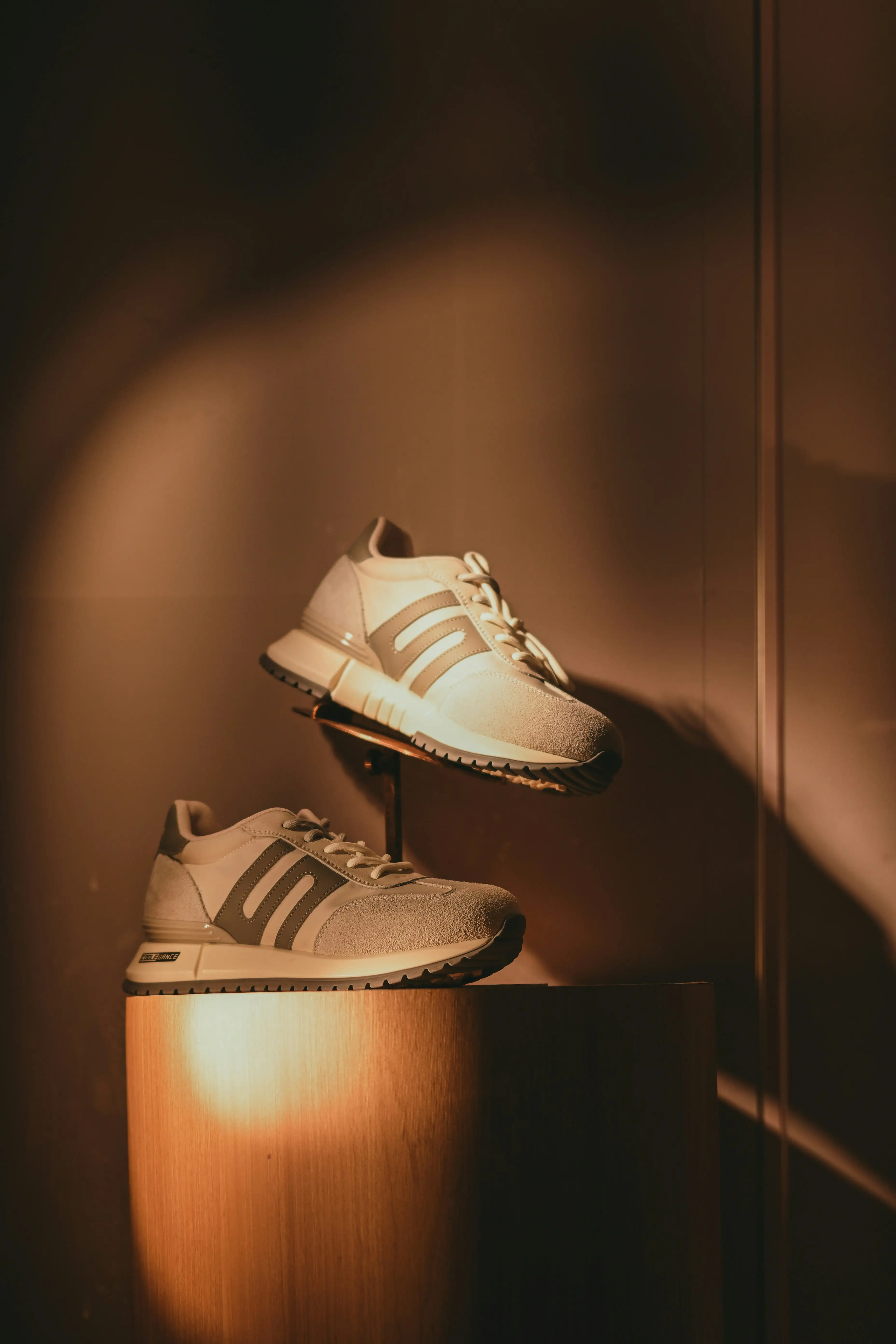 Calzado deportivo y zapatillas — Dahiana Show Room