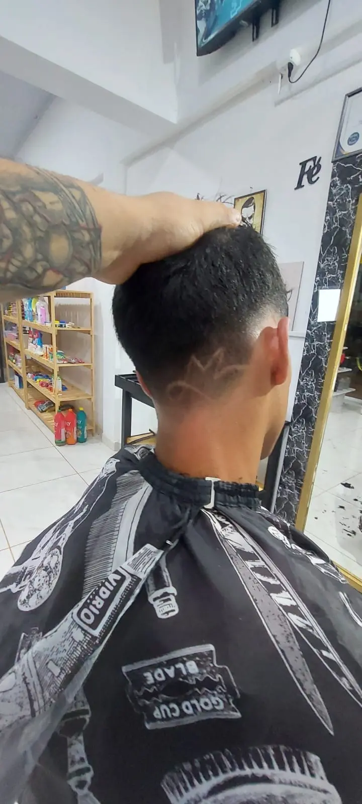 Diseño de corte TL 10 Barbería